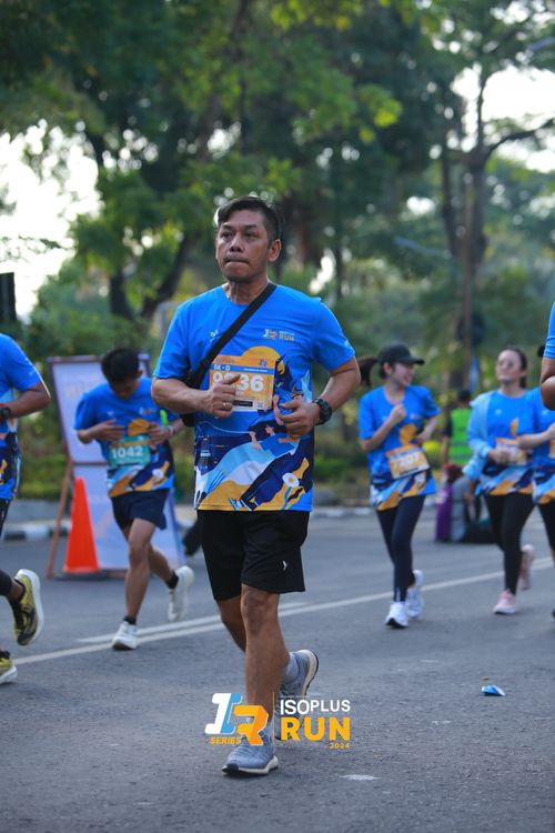 Race photo from Isoplus Run 2024 Surabaya