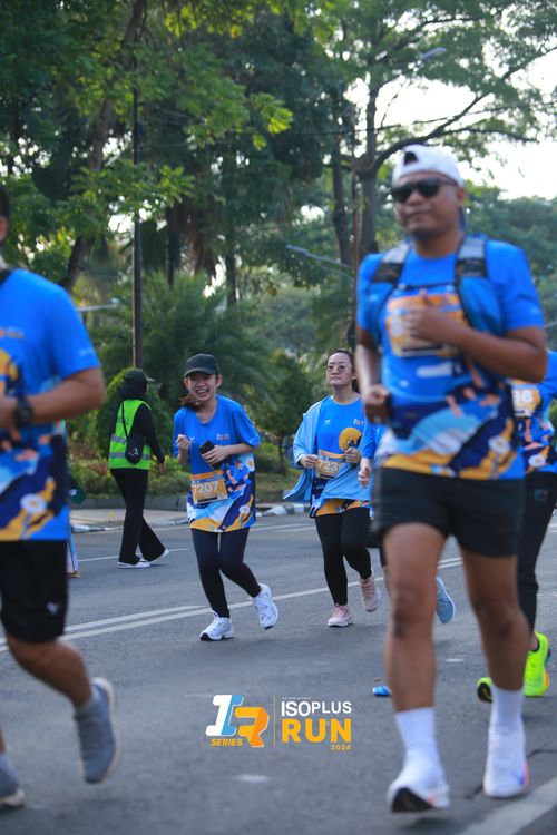 Race photo from Isoplus Run 2024 Surabaya