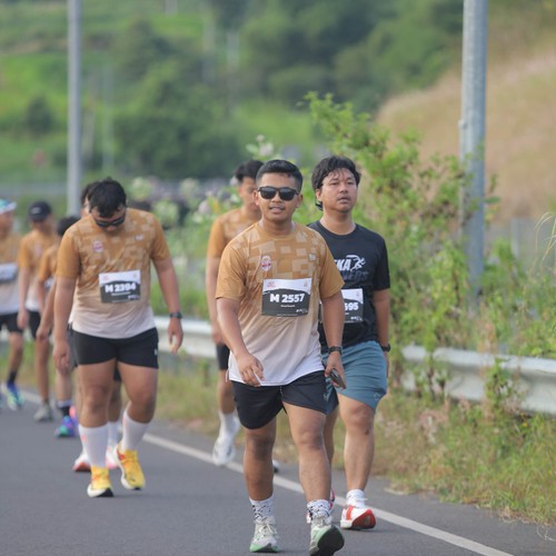 Race photo from KEDIRI HALF MARATHON 2026