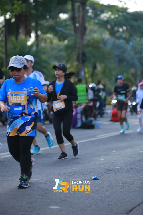 Race photo from Isoplus Run 2024 Surabaya