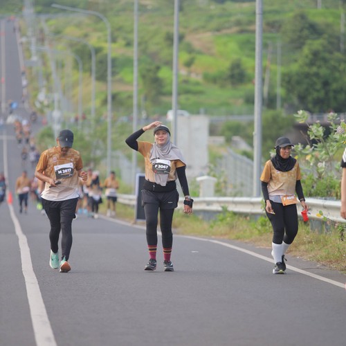 Race photo from KEDIRI HALF MARATHON 2026