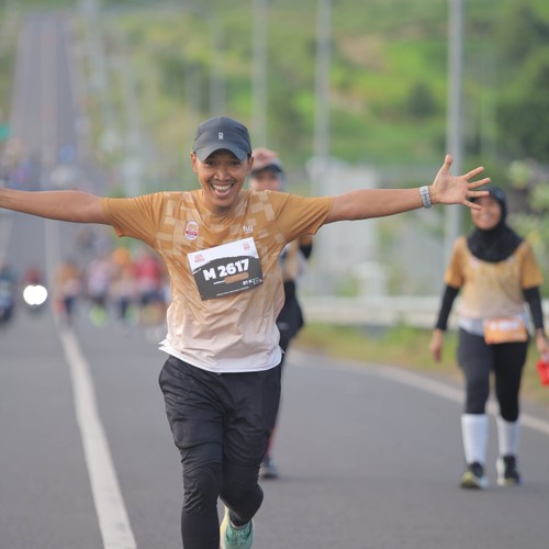 Race photo from KEDIRI HALF MARATHON 2026