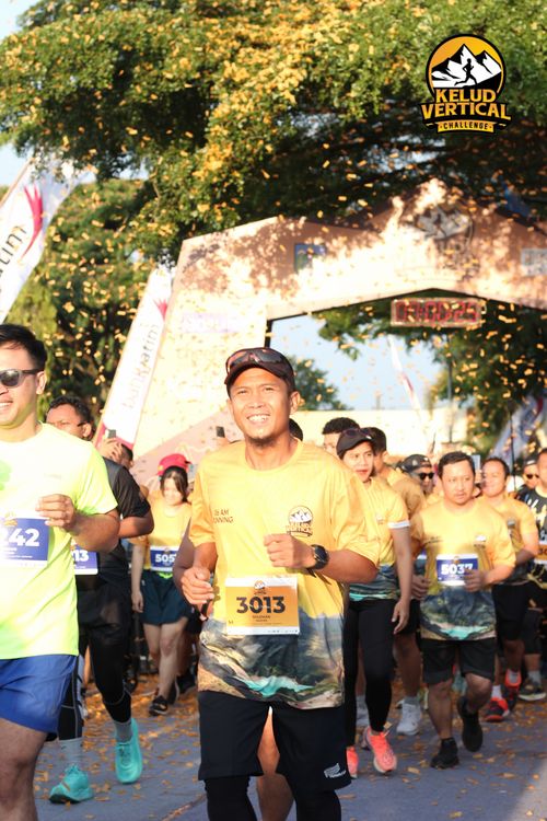 Race photo from Kelud Vertical Challenge 2024