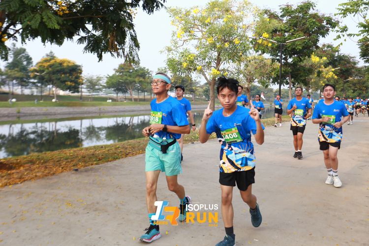 Race photo from ISOPlus Run 2024 Jakarta