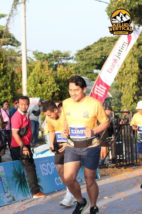 Race photo from Kelud Vertical Challenge 2024
