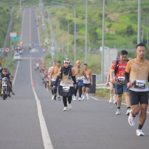 Race photo from KEDIRI HALF MARATHON 2026