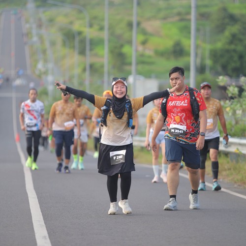 Race photo from KEDIRI HALF MARATHON 2026