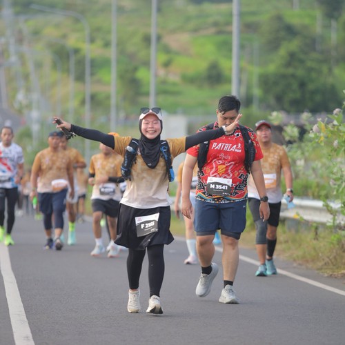 Race photo from KEDIRI HALF MARATHON 2026