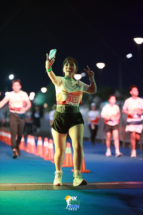 Race photo from PIK NITE RUN 2025