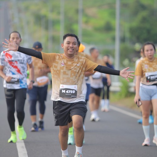 Race photo from KEDIRI HALF MARATHON 2026