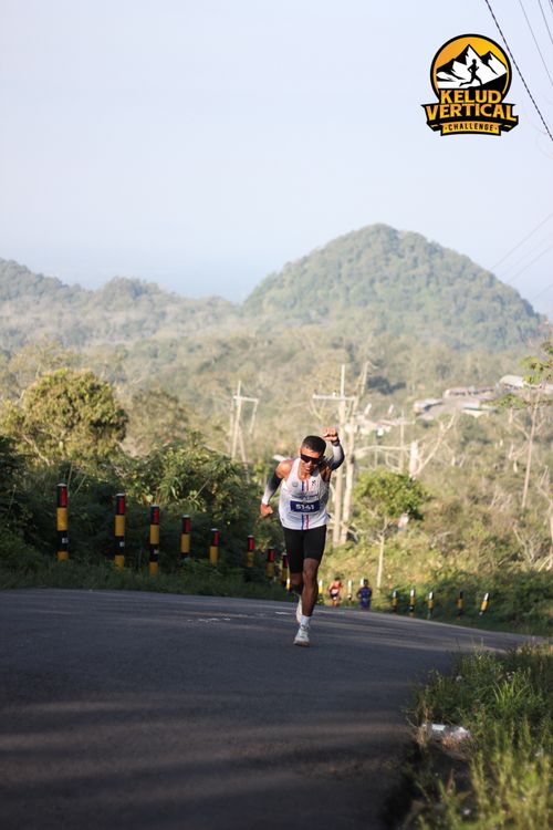 Race photo from Kelud Vertical Challenge 2024