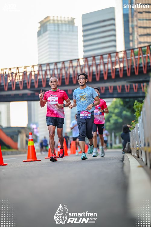 Race photo from Smartfren Run 2025 