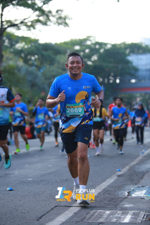 Race photo from Isoplus Run 2024 Surabaya