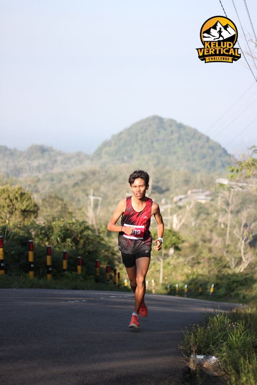 Race photo from Kelud Vertical Challenge 2024
