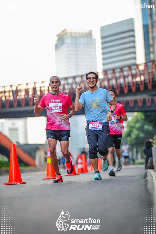 Race photo from Smartfren Run 2025 