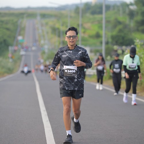 Race photo from KEDIRI HALF MARATHON 2026
