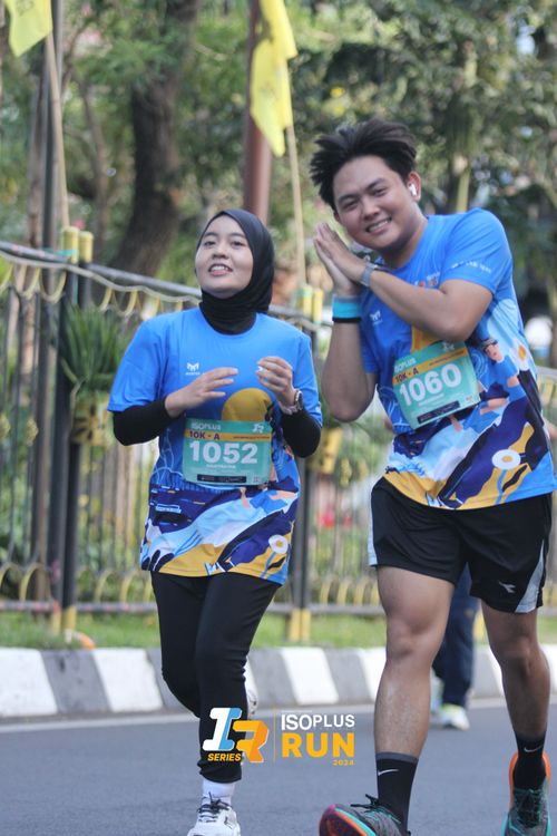 Race photo from Isoplus Run 2024 Surabaya