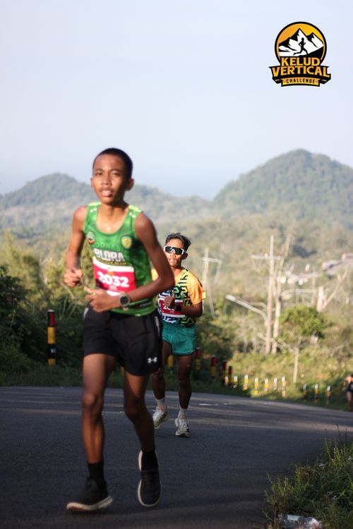Race photo from Kelud Vertical Challenge 2024