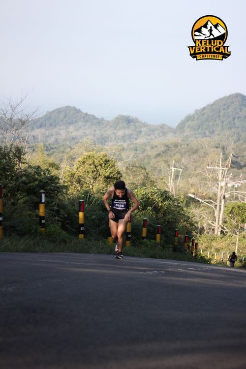 Race photo from Kelud Vertical Challenge 2024