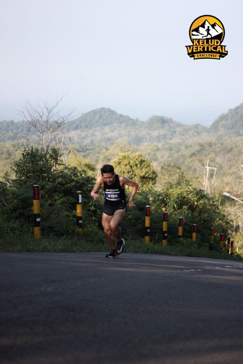 Race photo from Kelud Vertical Challenge 2024