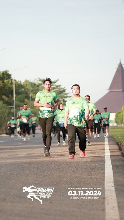 Race photo from Arutmin Borneo Run 2024