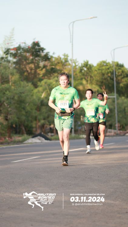 Race photo from Arutmin Borneo Run 2024