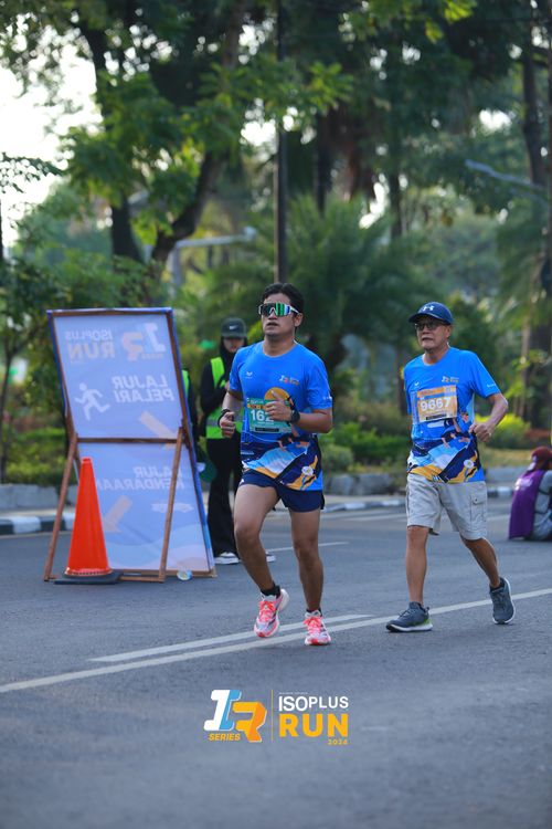 Race photo from Isoplus Run 2024 Surabaya