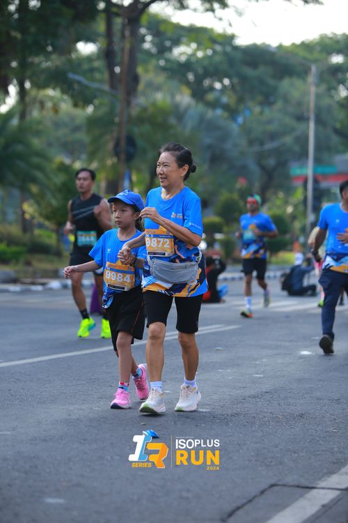 Race photo from Isoplus Run 2024 Surabaya