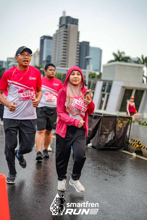 Race photo from Smartfren Run 2024