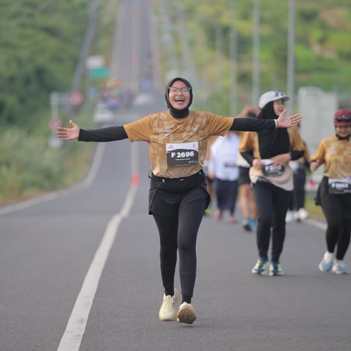 Race photo from KEDIRI HALF MARATHON 2026