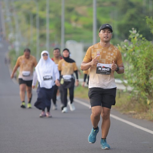 Race photo from KEDIRI HALF MARATHON 2026