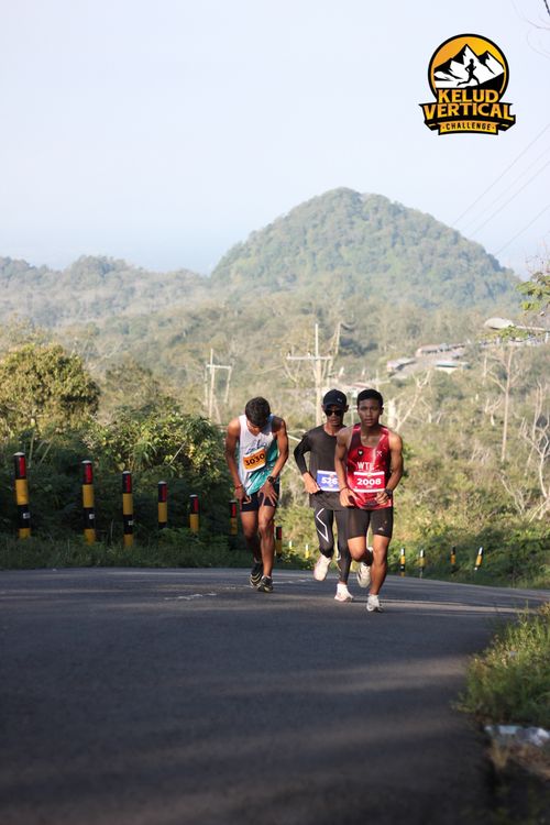 Race photo from Kelud Vertical Challenge 2024
