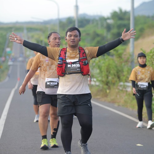 Race photo from KEDIRI HALF MARATHON 2026