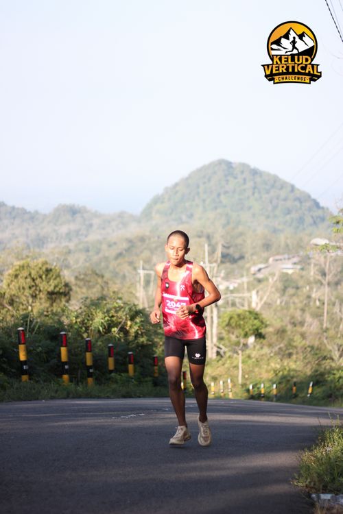 Race photo from Kelud Vertical Challenge 2024