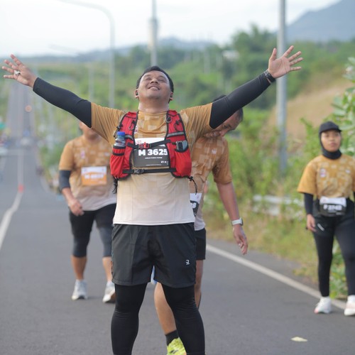 Race photo from KEDIRI HALF MARATHON 2026