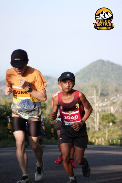 Race photo from Kelud Vertical Challenge 2024