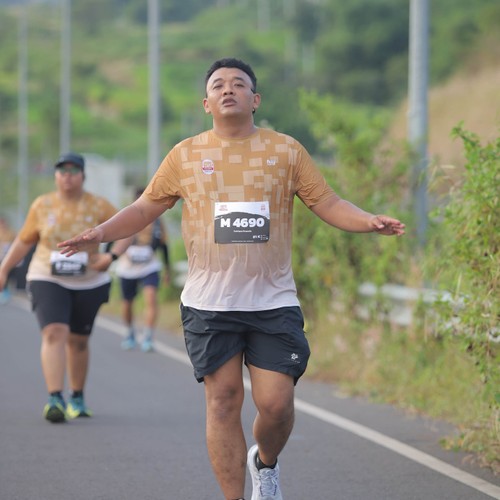 Race photo from KEDIRI HALF MARATHON 2026