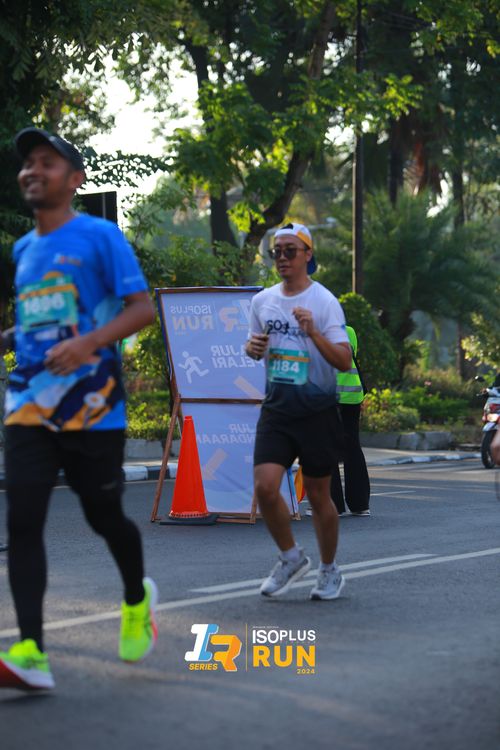 Race photo from Isoplus Run 2024 Surabaya