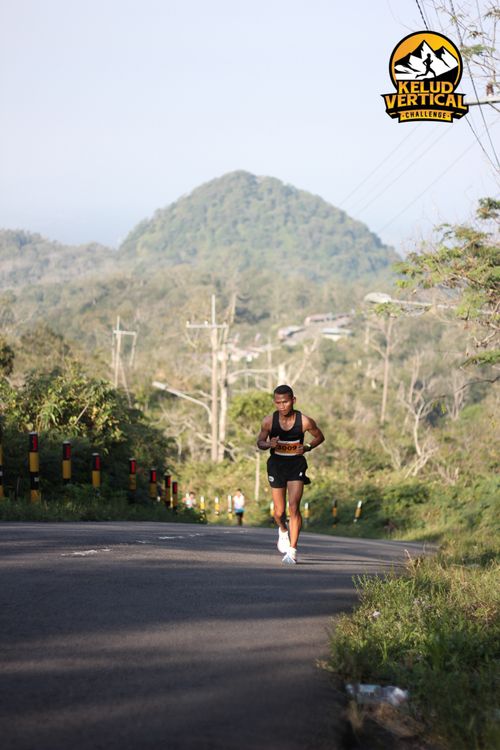 Race photo from Kelud Vertical Challenge 2024