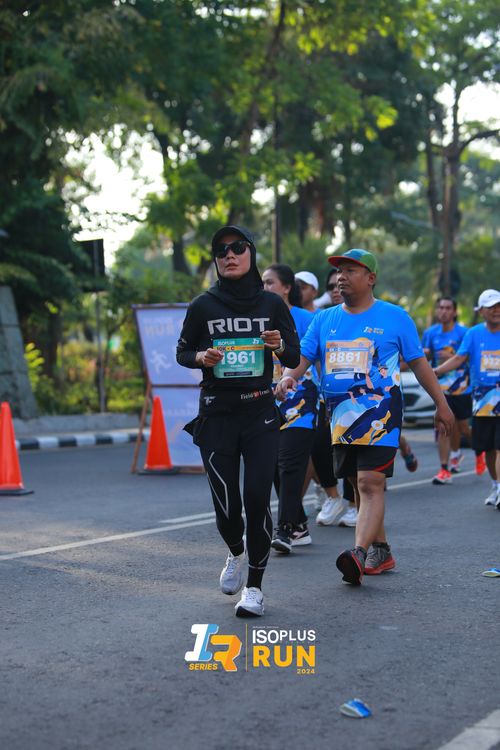 Race photo from Isoplus Run 2024 Surabaya