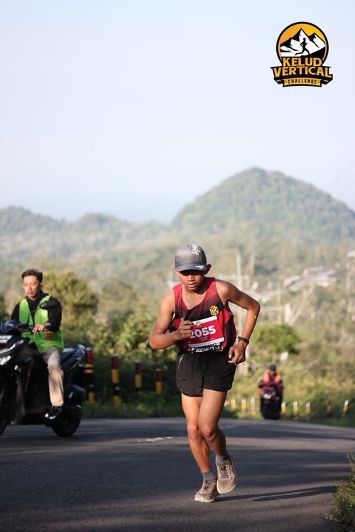 Race photo from Kelud Vertical Challenge 2024