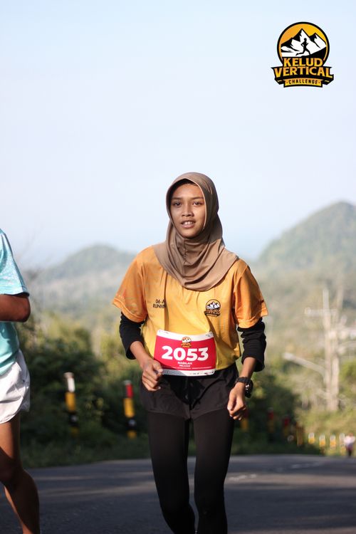 Race photo from Kelud Vertical Challenge 2024