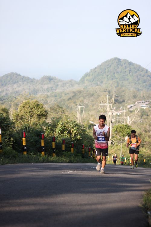 Race photo from Kelud Vertical Challenge 2024