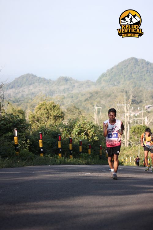 Race photo from Kelud Vertical Challenge 2024