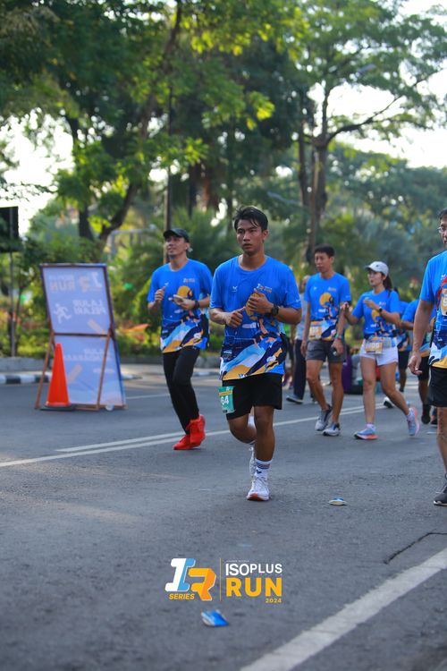 Race photo from Isoplus Run 2024 Surabaya
