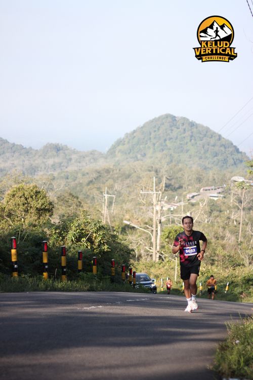 Race photo from Kelud Vertical Challenge 2024