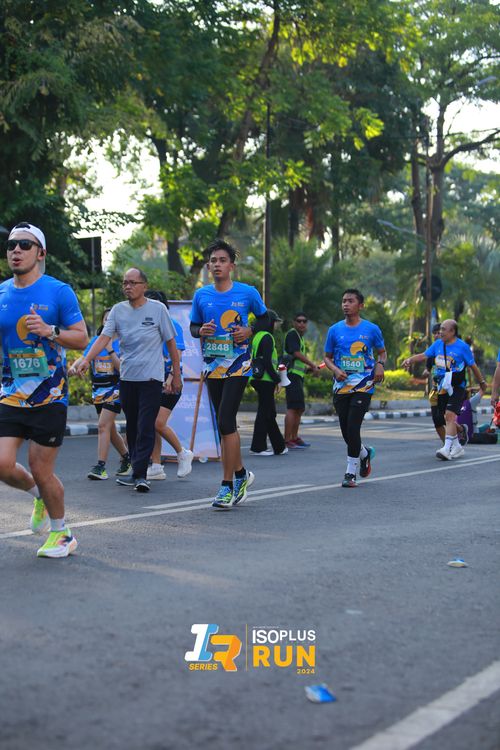 Race photo from Isoplus Run 2024 Surabaya