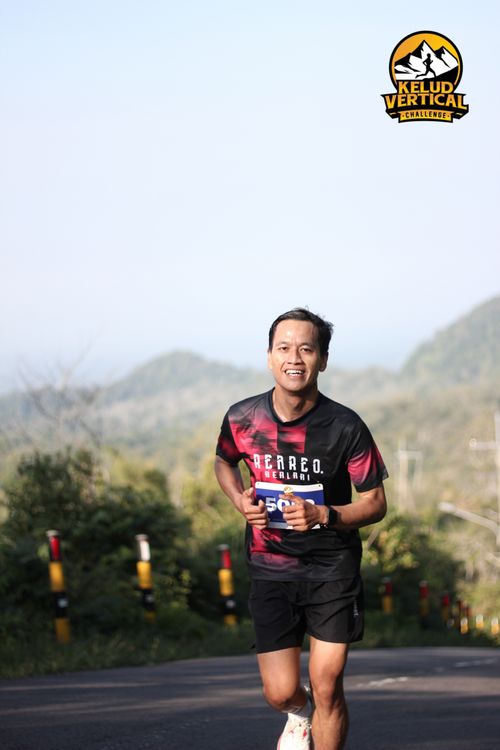 Race photo from Kelud Vertical Challenge 2024