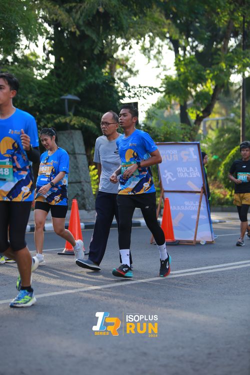 Race photo from Isoplus Run 2024 Surabaya