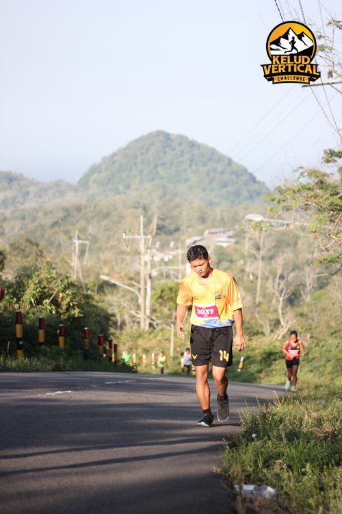 Race photo from Kelud Vertical Challenge 2024